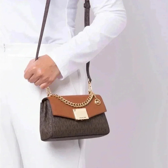 Michael Kors Bags Michael Kors Crossbody NWT - Picture 3 of 15